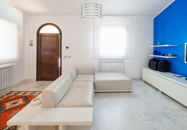 Villa in Custonaci - Villa with pool by the sea in Trapani, Sicily Villa in Custonaci - Villa with pool by the sea in Trapani, Sicily