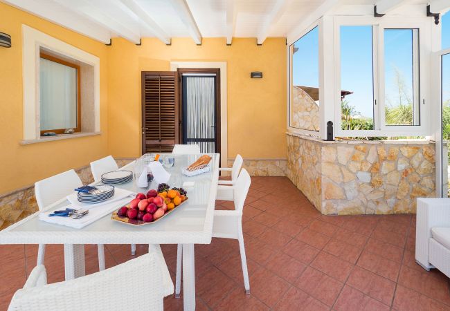 Villa in Custonaci - Villa with pool by the sea in Trapani, Sicily Villa in Custonaci - Villa with pool by the sea in Trapani, Sicily