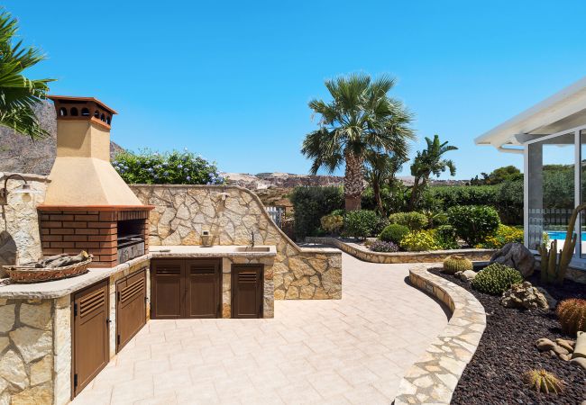 Villa in Custonaci - Villa with pool by the sea in Trapani, Sicily Villa in Custonaci - Villa with pool by the sea in Trapani, Sicily