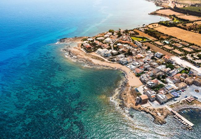 Villa in Noto - Beach front villa in Calabernardo, Noto, Sicily Villa in Noto - Beach front villa in Calabernardo, Noto, Sicily