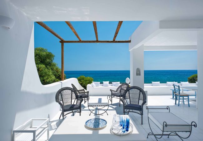 Villa in Siracusa - Sea front holiday villa in Fontane Bianche, Sicily Villa in Siracusa - Sea front holiday villa in Fontane Bianche, Sicily