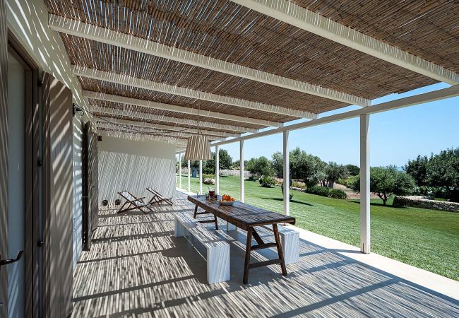 Villa in Scicli - Villa with terrace and private garden. Shared pool. In Scicli, Sicily - Gelsi Villa in Scicli - Villa with terrace and private garden. Shared pool. In Scicli, Sicily - Gelsi