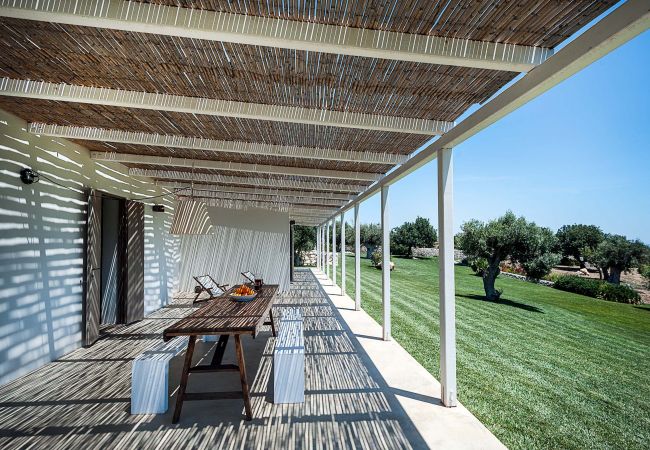 Villa in Scicli - Villa with terrace and private garden. Shared pool. In Scicli, Sicily - Gelsi Villa in Scicli - Villa with terrace and private garden. Shared pool. In Scicli, Sicily - Gelsi