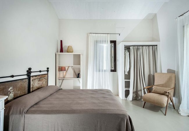 Villa in Scicli - Villa with terrace and private garden. Shared pool. In Scicli, Sicily - Gelsi Villa in Scicli - Villa with terrace and private garden. Shared pool. In Scicli, Sicily - Gelsi