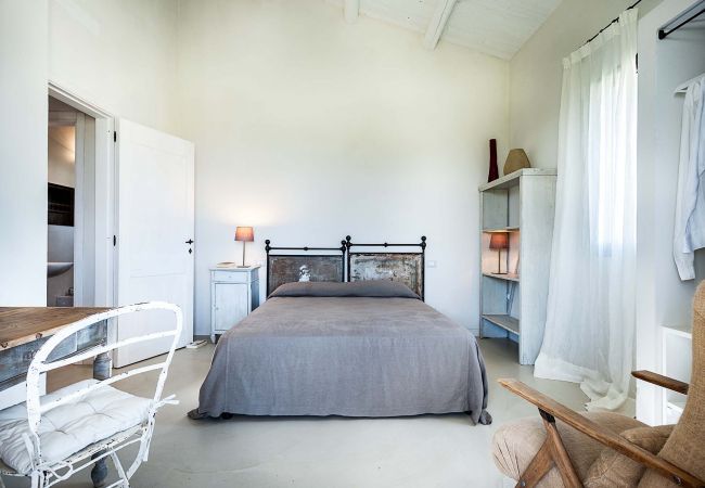 Villa in Scicli - Villa with terrace and private garden. Shared pool. In Scicli, Sicily - Gelsi Villa in Scicli - Villa with terrace and private garden. Shared pool. In Scicli, Sicily - Gelsi