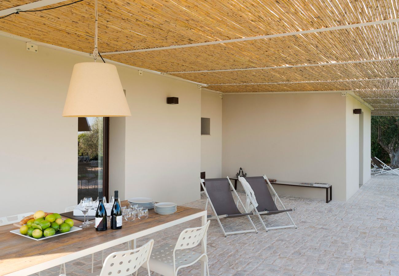 Villa in Scicli - Villa with terrace and private garden. Shared pool. In Scicli, Sicily - Gelsi