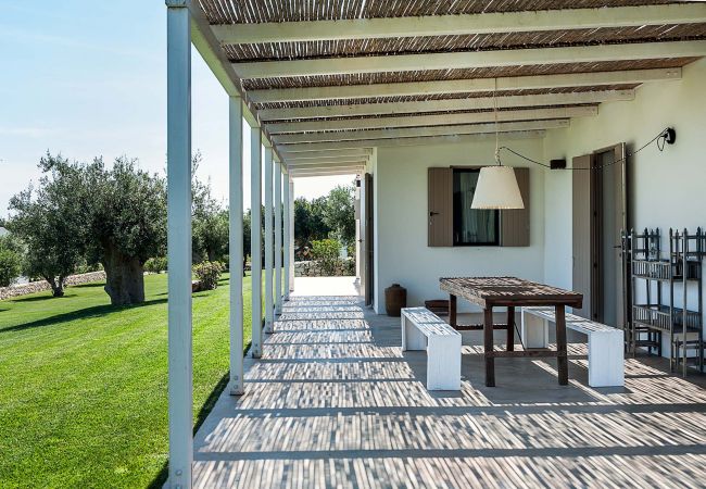 Villa in Scicli - Villa with terrace and private garden. Shared pool. In Scicli, Sicily - Ulivi Villa in Scicli - Villa with terrace and private garden. Shared pool. In Scicli, Sicily - Ulivi