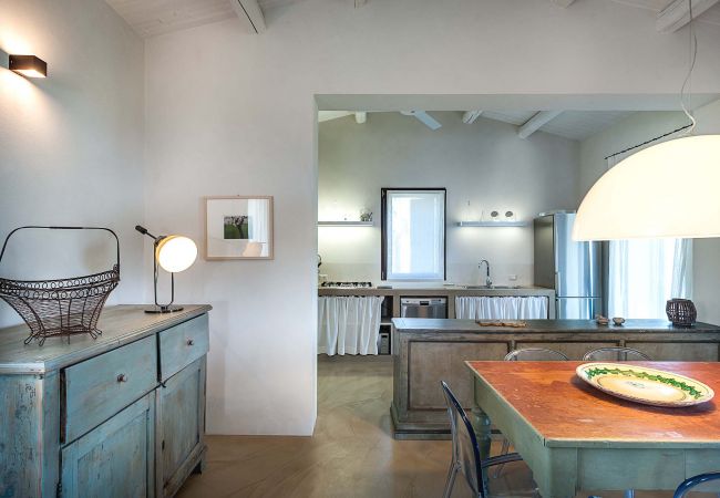 Villa in Scicli - Villa with terrace and private garden. Shared pool. In Scicli, Sicily - Ulivi Villa in Scicli - Villa with terrace and private garden. Shared pool. In Scicli, Sicily - Ulivi