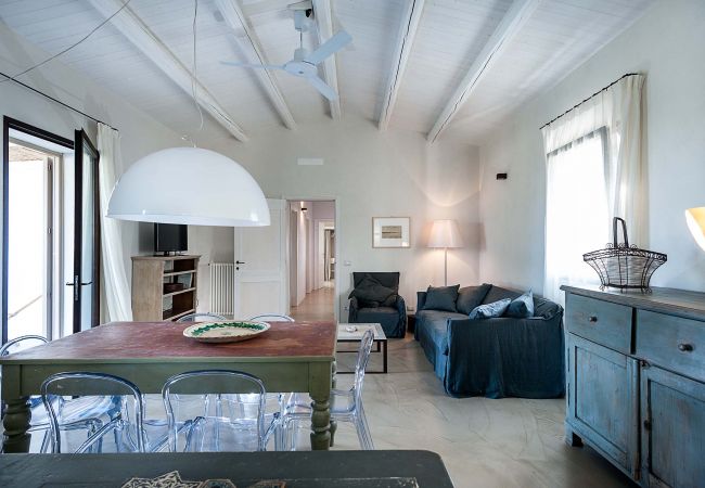 Villa in Scicli - Villa with terrace and private garden. Shared pool. In Scicli, Sicily - Ulivi Villa in Scicli - Villa with terrace and private garden. Shared pool. In Scicli, Sicily - Ulivi