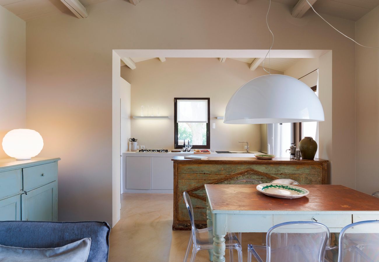 Villa in Scicli - Villa with terrace and private garden. Shared pool. In Scicli, Sicily - Ulivi