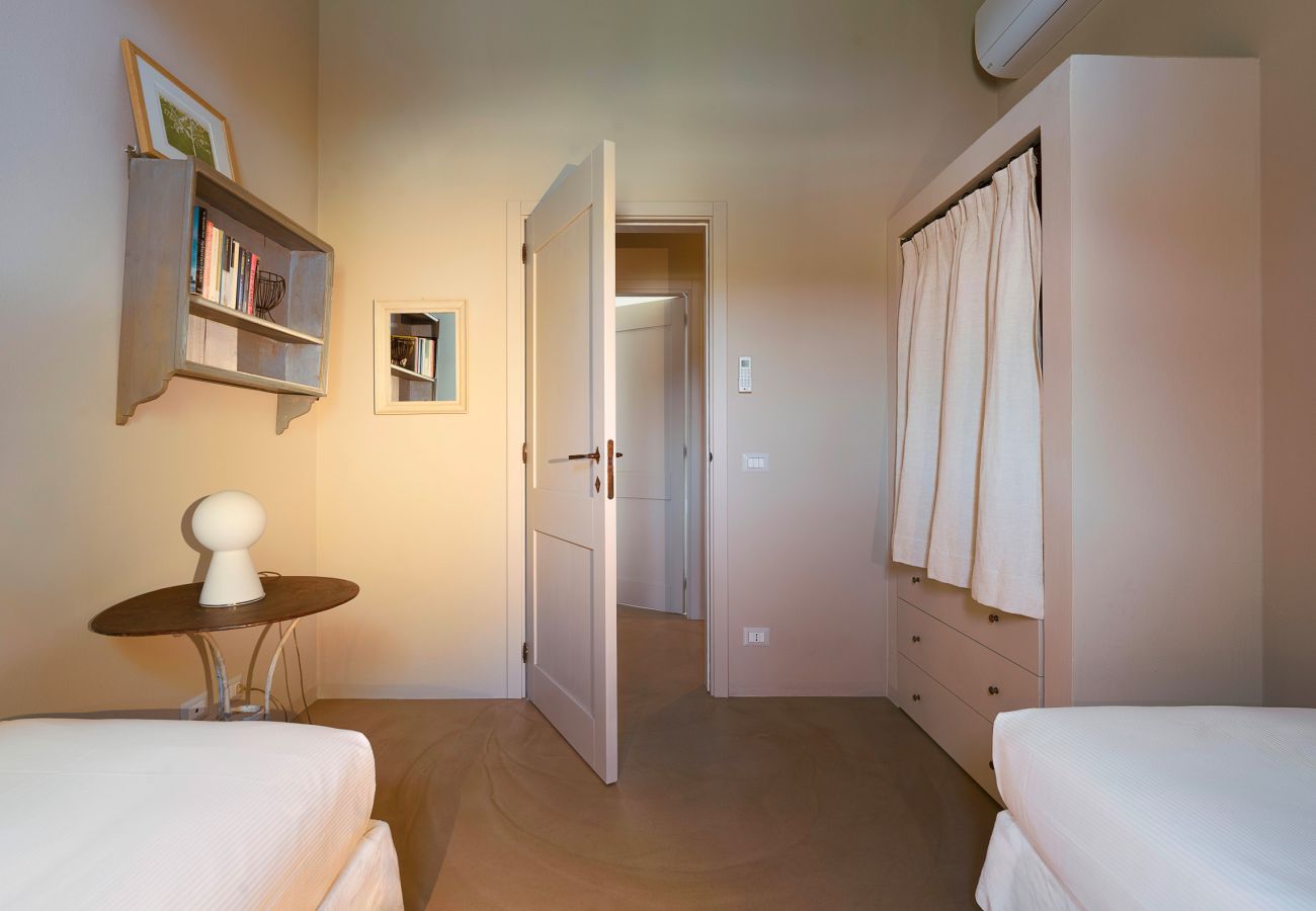 Villa in Scicli - Villa with terrace and private garden. Shared pool. In Scicli, Sicily - Ulivi