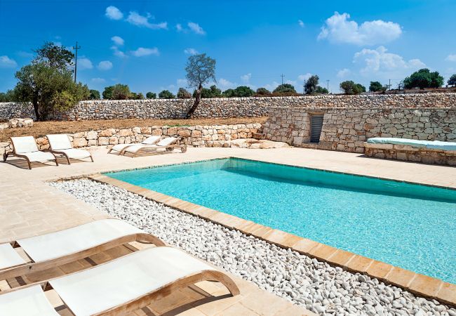 Villa in Santa Croce Camerina - Designer country villa with pool in Ragusa, Sicily - 11 pax Villa in Santa Croce Camerina - Designer country villa with pool in Ragusa, Sicily - 11 pax