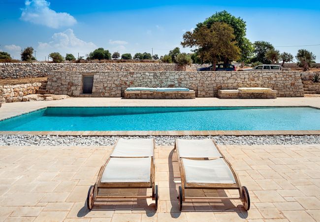 Villa in Santa Croce Camerina - Designer country villa with pool in Ragusa, Sicily - 11 pax Villa in Santa Croce Camerina - Designer country villa with pool in Ragusa, Sicily - 11 pax