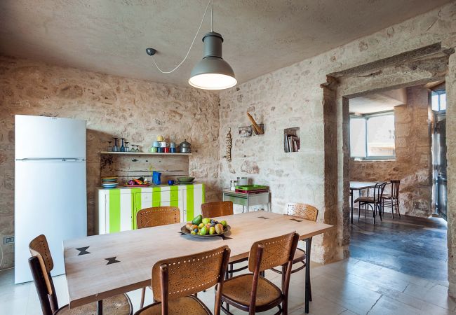 Villa in Santa Croce Camerina - Designer country villa with pool in Ragusa, Sicily - 11 pax Villa in Santa Croce Camerina - Designer country villa with pool in Ragusa, Sicily - 11 pax