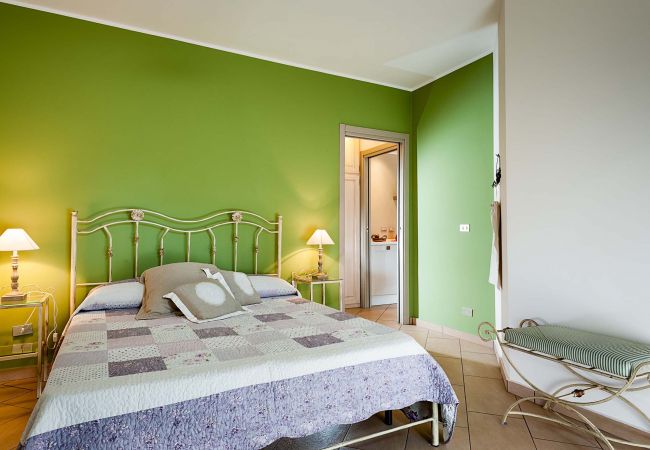 Villa in Ragalna - Romantic country house with pool near Etna, Sicily Villa in Ragalna - Romantic country house with pool near Etna, Sicily