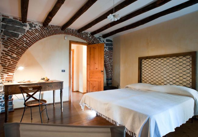 House in Trecastagni - Typical country villa for families near Etna, Sicily House in Trecastagni - Typical country villa for families near Etna, Sicily