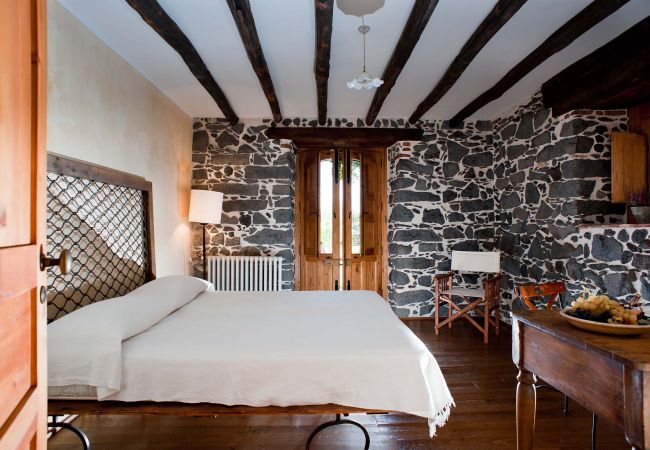 House in Trecastagni - Typical country villa for families near Etna, Sicily House in Trecastagni - Typical country villa for families near Etna, Sicily