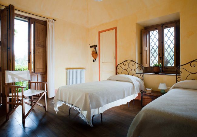 House in Trecastagni - Typical country villa for families near Etna, Sicily House in Trecastagni - Typical country villa for families near Etna, Sicily