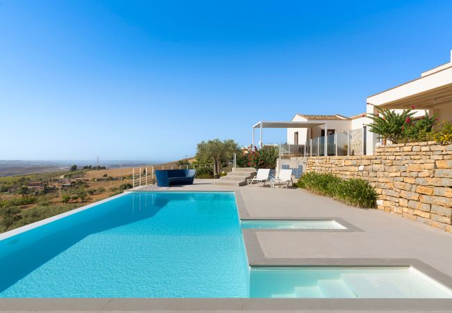 Villa in Buseto Palizzolo - Splendid country villa with pool Villa in Buseto Palizzolo - Splendid country villa with pool