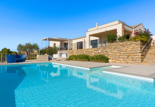 Villa in Buseto Palizzolo - Splendid country villa with pool Villa in Buseto Palizzolo - Splendid country villa with pool