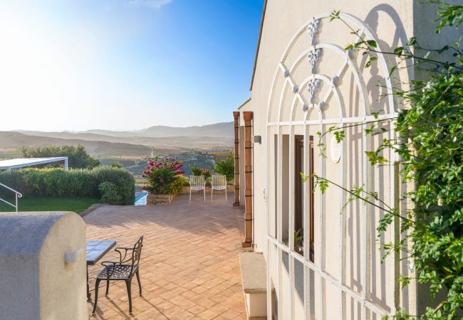 Villa in Buseto Palizzolo - Splendid country villa with pool Villa in Buseto Palizzolo - Splendid country villa with pool