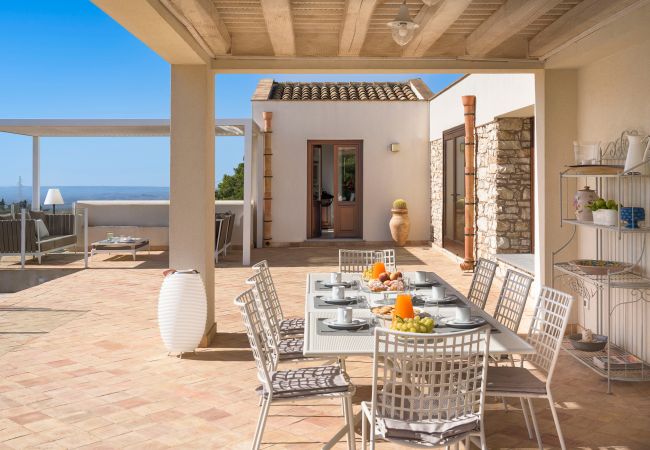 Villa in Buseto Palizzolo - Splendid country villa with pool Villa in Buseto Palizzolo - Splendid country villa with pool