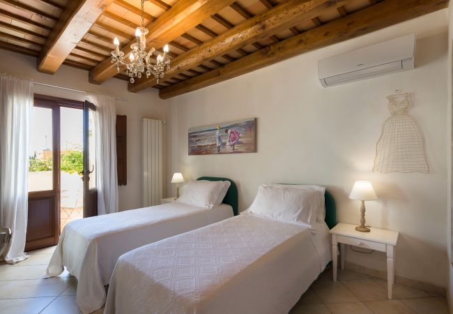 Villa in Buseto Palizzolo - Splendid country villa with pool Villa in Buseto Palizzolo - Splendid country villa with pool