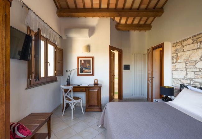 Villa in Buseto Palizzolo - Splendid country villa with pool Villa in Buseto Palizzolo - Splendid country villa with pool