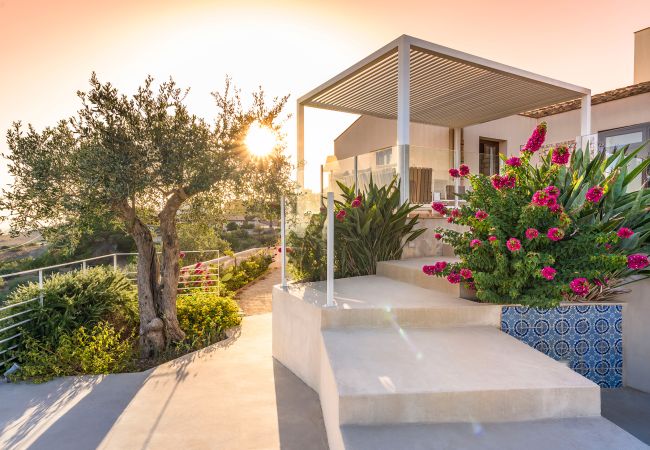 Villa in Buseto Palizzolo - Splendid country villa with pool Villa in Buseto Palizzolo - Splendid country villa with pool
