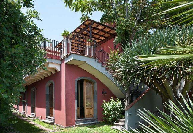 Apartment in Torre Archirafi - Holiday apartment with sea access on the Ionian Coast, Sicily Apartment in Torre Archirafi - Holiday apartment with sea access on the Ionian Coast, Sicily