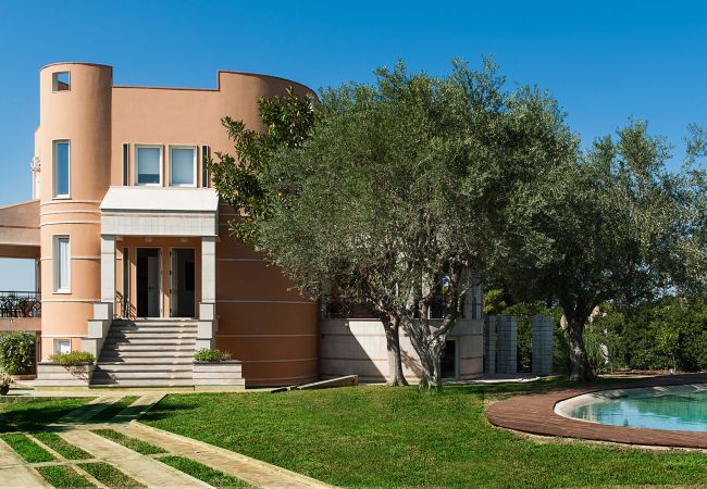 Villa in Noto - Villa with pool, 450 metres from sea of San Lorenzo, Noto, Sicily Villa in Noto - Villa with pool, 450 metres from sea of San Lorenzo, Noto, Sicily