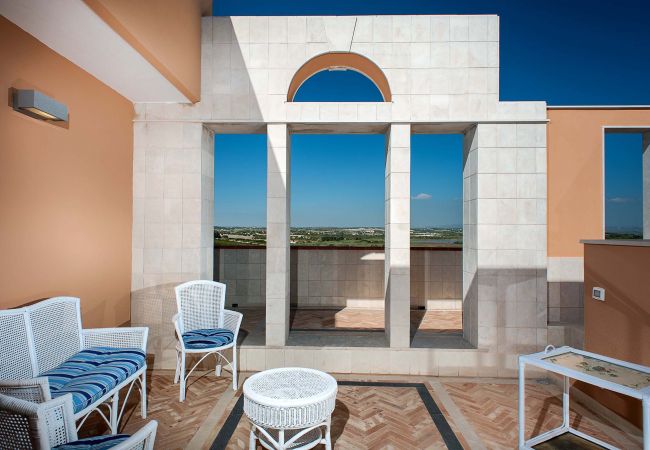 Villa in Noto - Villa with pool, 450 metres from sea of San Lorenzo, Noto, Sicily Villa in Noto - Villa with pool, 450 metres from sea of San Lorenzo, Noto, Sicily