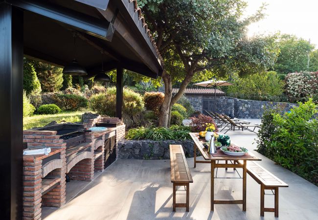 Villa in Viagrande - Luxury villa with pool and gym near Etna, Sicily Villa in Viagrande - Luxury villa with pool and gym near Etna, Sicily