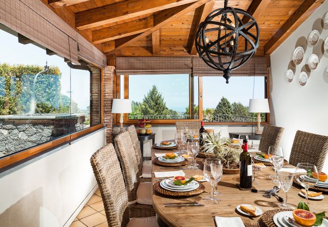 Villa in Viagrande - Luxury villa with pool and gym near Etna, Sicily Villa in Viagrande - Luxury villa with pool and gym near Etna, Sicily