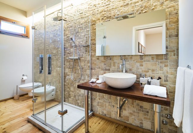 Villa in Viagrande - Luxury villa with pool and gym near Etna, Sicily Villa in Viagrande - Luxury villa with pool and gym near Etna, Sicily