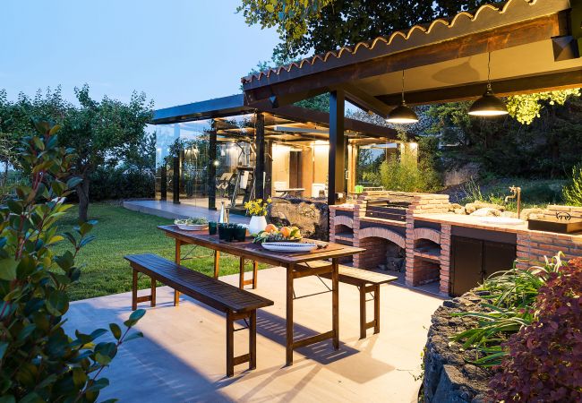 Villa in Viagrande - Luxury villa with pool and gym near Etna, Sicily Villa in Viagrande - Luxury villa with pool and gym near Etna, Sicily