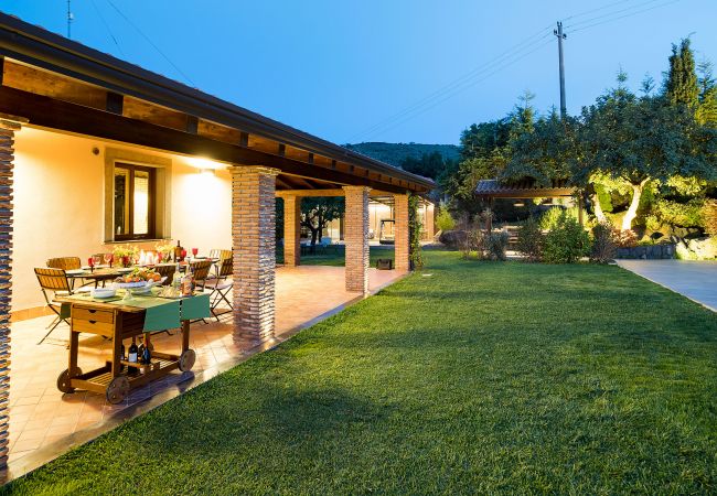 Villa in Viagrande - Luxury villa with pool and gym near Etna, Sicily Villa in Viagrande - Luxury villa with pool and gym near Etna, Sicily