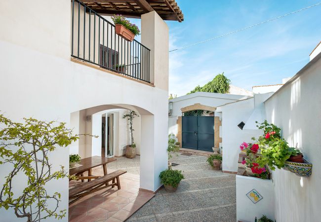 Apartment in Marsala - House near the sea, with shared pool, Marsala, Sicily - Marsala 1  Apartment in Marsala - House near the sea, with shared pool, Marsala, Sicily - Marsala 1