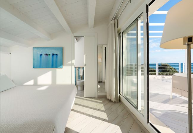 Villa in Marina di Modica - Sea front villa with pool and wellness area in Marina di Modica, Sicily Villa in Marina di Modica - Sea front villa with pool and wellness area in Marina di Modica, Sicily