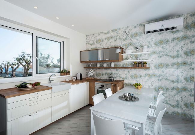 Villa in Marina di Modica - Sea front villa with pool and wellness area in Marina di Modica, Sicily Villa in Marina di Modica - Sea front villa with pool and wellness area in Marina di Modica, Sicily