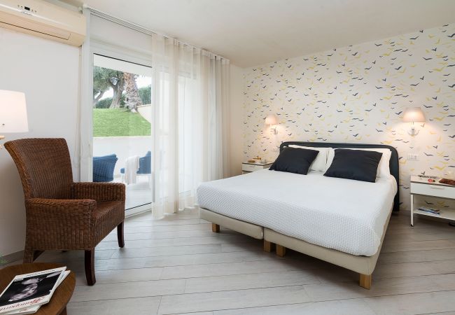 Villa in Marina di Modica - Sea front villa with pool and wellness area in Marina di Modica, Sicily Villa in Marina di Modica - Sea front villa with pool and wellness area in Marina di Modica, Sicily