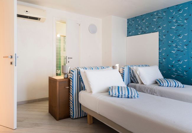 Villa in Marina di Modica - Sea front villa with pool and wellness area in Marina di Modica, Sicily Villa in Marina di Modica - Sea front villa with pool and wellness area in Marina di Modica, Sicily