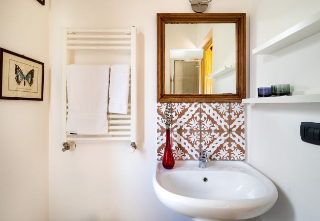 Villa in Milo - Villa with pool and sea views near Etna, Sicily Villa in Milo - Villa with pool and sea views near Etna, Sicily