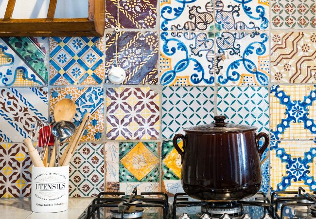 Villa in Milo - Villa with pool and sea views near Etna, Sicily Villa in Milo - Villa with pool and sea views near Etna, Sicily