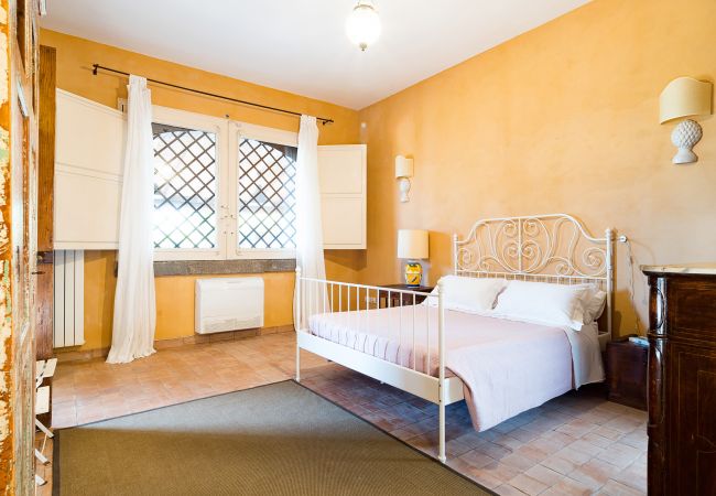 Villa in Milo - Villa with pool and sea views near Etna, Sicily Villa in Milo - Villa with pool and sea views near Etna, Sicily