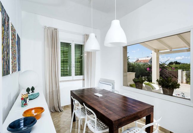 Villa in Mazara del Vallo - Villa just a few steps away from the sea of Mazara del Vallo, Sicily Villa in Mazara del Vallo - Villa just a few steps away from the sea of Mazara del Vallo, Sicily