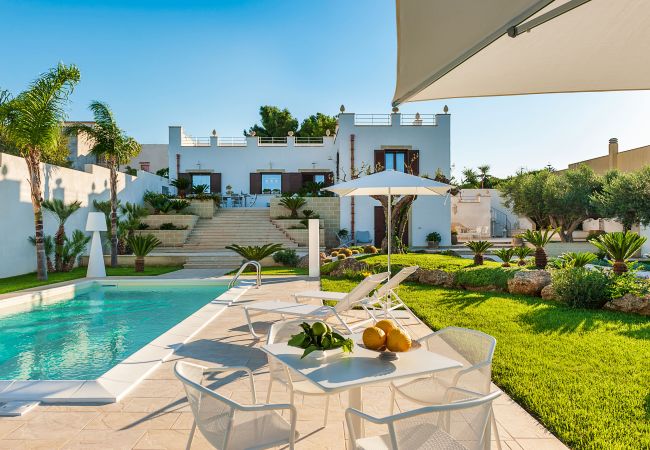 Villa in Misiliscemi - Splendid villa with pool and private wellness area. Non far from the sea Villa in Misiliscemi - Splendid villa with pool and private wellness area. Non far from the sea