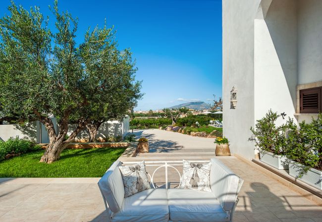 Villa in Misiliscemi - Splendid villa with pool and private wellness area. Non far from the sea Villa in Misiliscemi - Splendid villa with pool and private wellness area. Non far from the sea