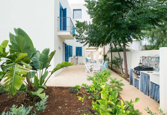 House in San Vito Lo Capo - Beautiful house with terrace, 80 metres from the beasch of San Vito lo Capo, Sicily House in San Vito Lo Capo - Beautiful house with terrace, 80 metres from the beasch of San Vito lo Capo, Sicily