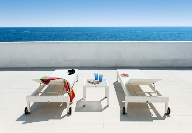 Villa in Portopalo di Capo Passero - Beach front villa, private pool, Portopalo, Sicily Villa in Portopalo di Capo Passero - Beach front villa, private pool, Portopalo, Sicily